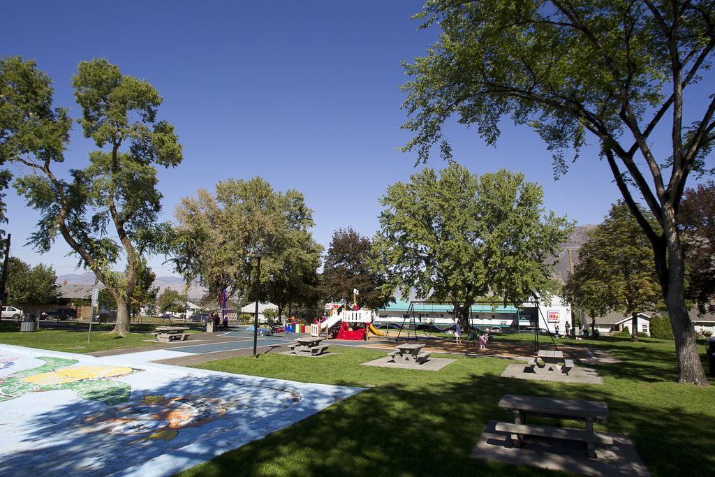 Scott'S Inn & Suites Kamloops Dış mekan fotoğraf